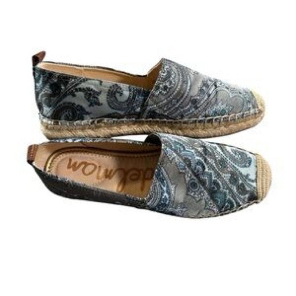Sam Edelman paisley print satin espadrille slip-on. Timeless, casual and elegant